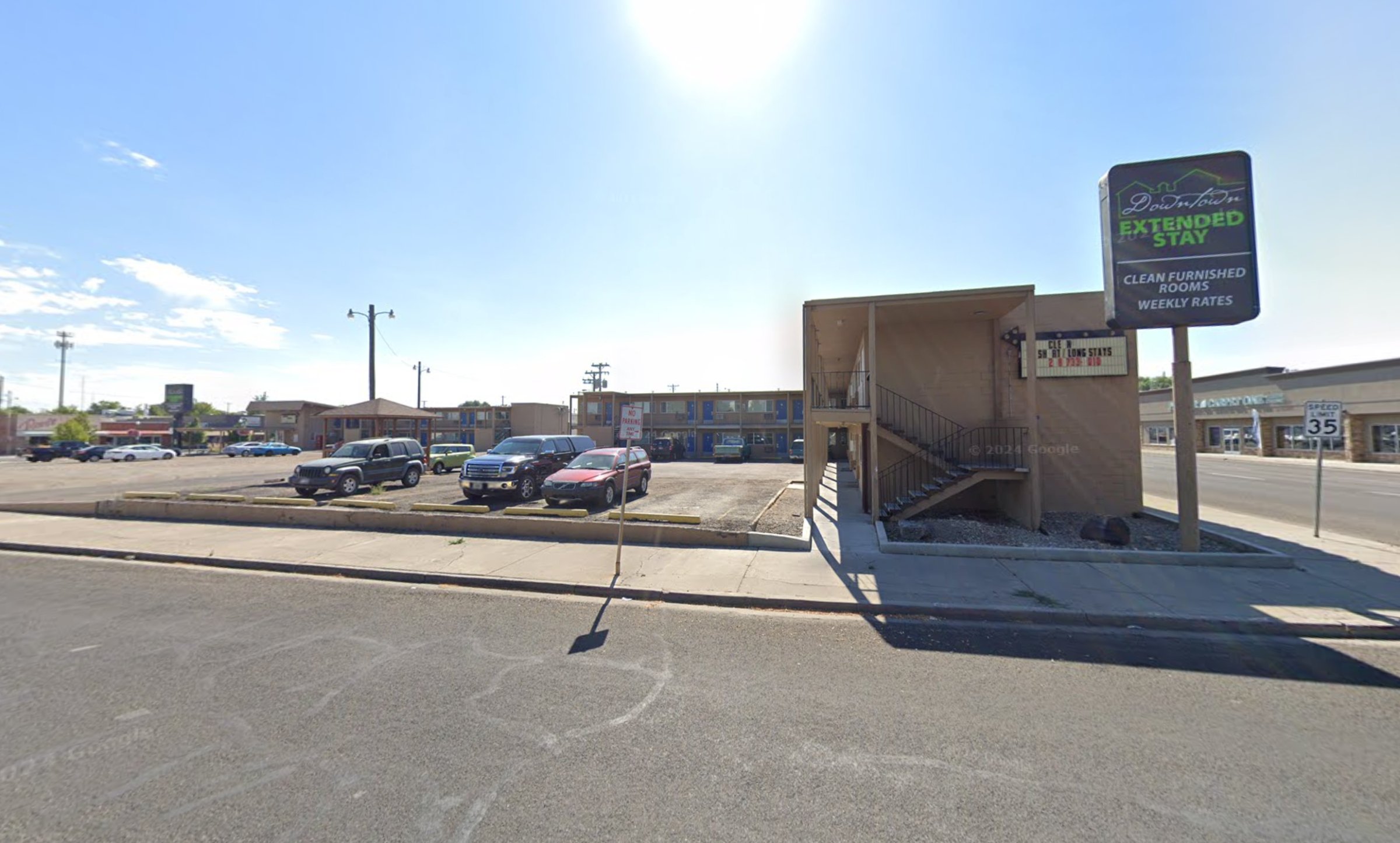 Super 7 Motel