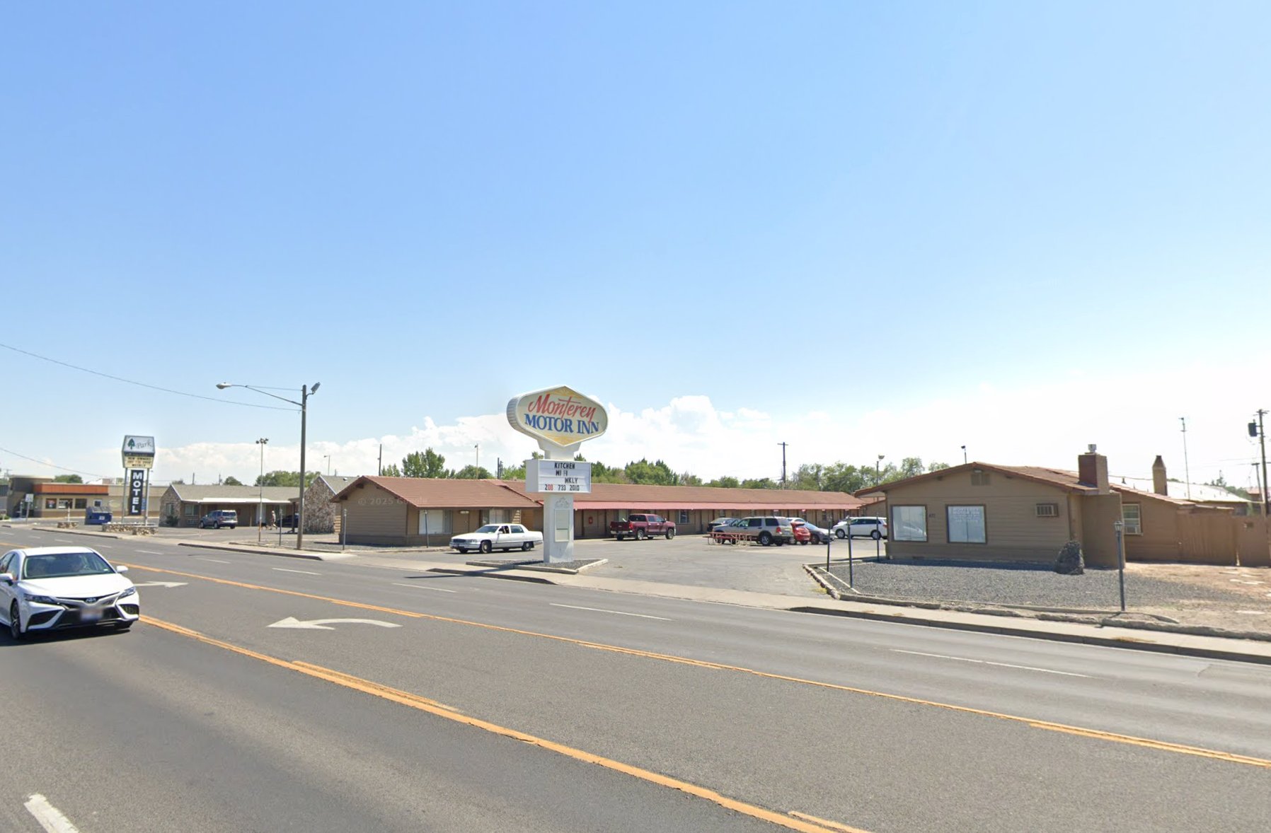 Monterey Motor Inn